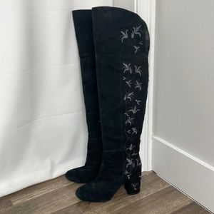 Black boots!